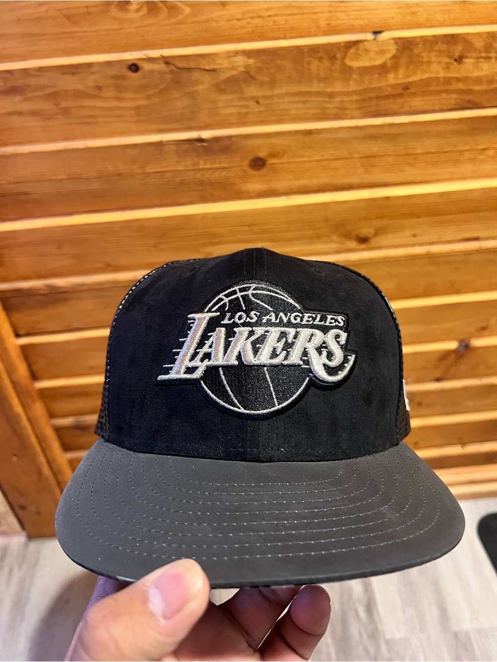New Era Los Angeles Lakers Core Logo Meshback 9FIFTY Snapback Hat